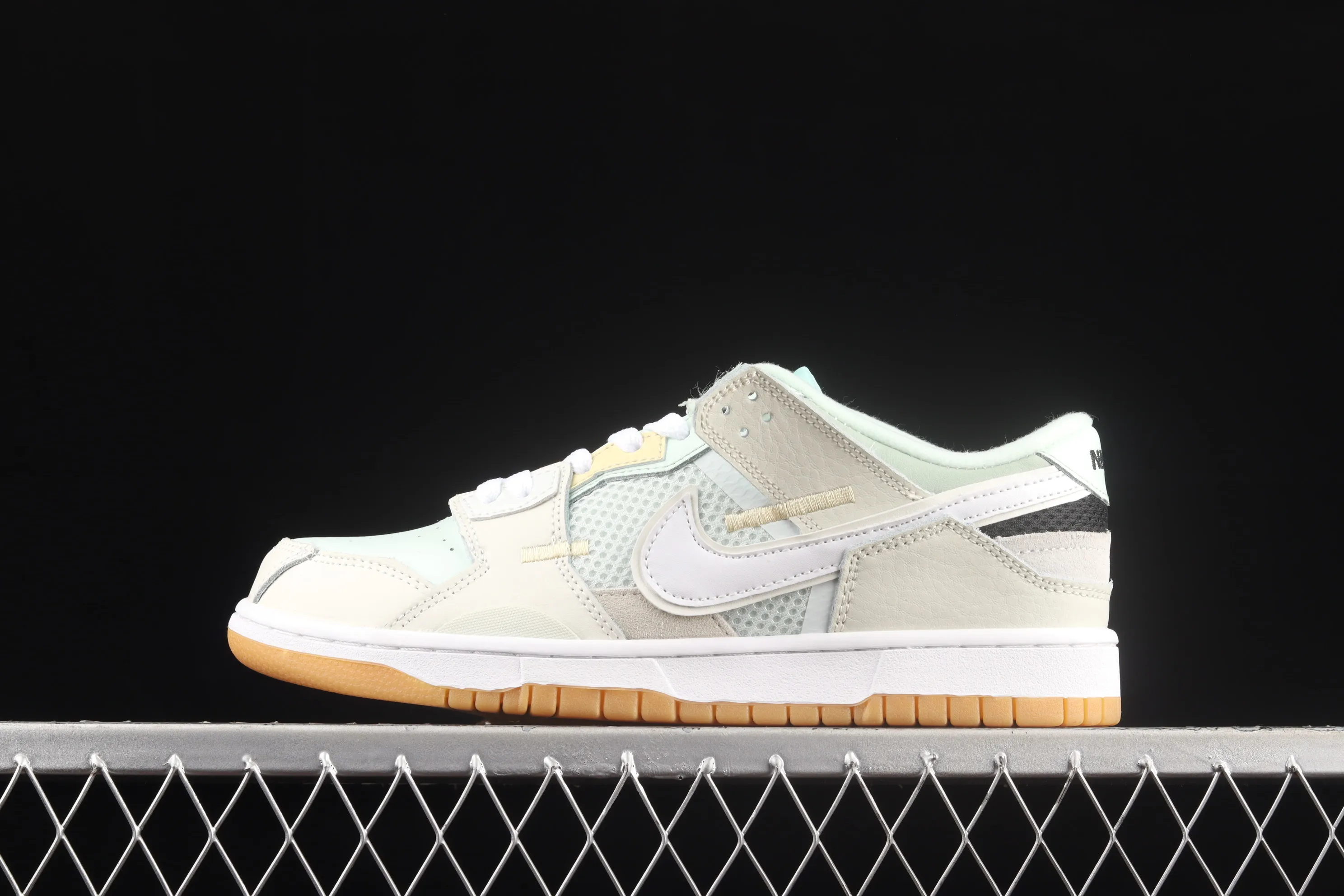 All Categories Nk SB Dunk Series Nk SB Dunk Low Low-top Skateboard Shoes Corporate Level Nk Dunk Svrap Light Blue Sea Glass Stitched Low-top Skateboard Shoes DB0500-100